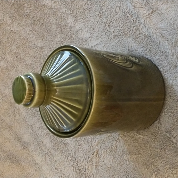 McCoy - 1970 Olive Green Pottery Cookie Jug & Lid Vintage - EUC - A31 - Picture 2 of 7